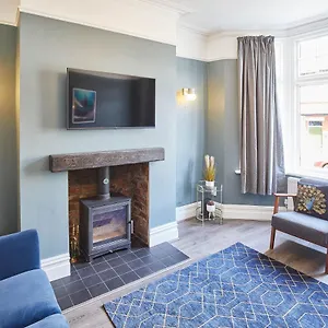  Holiday home Host & - The Old Fireman's House